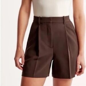 NWT- Abercrombie Classic Brown Women's Shorts
